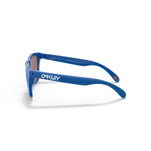 Oakley Frogskins Low Bridge Fit Origins Collection Sunglasses Sapphire Frame Prizm Sapphire Lens