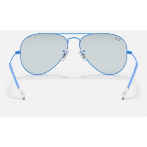 Ray Ban Aviator Solid Evolve RB3025 Sunglasses Light Blue Photochromic Evolve Light Blue